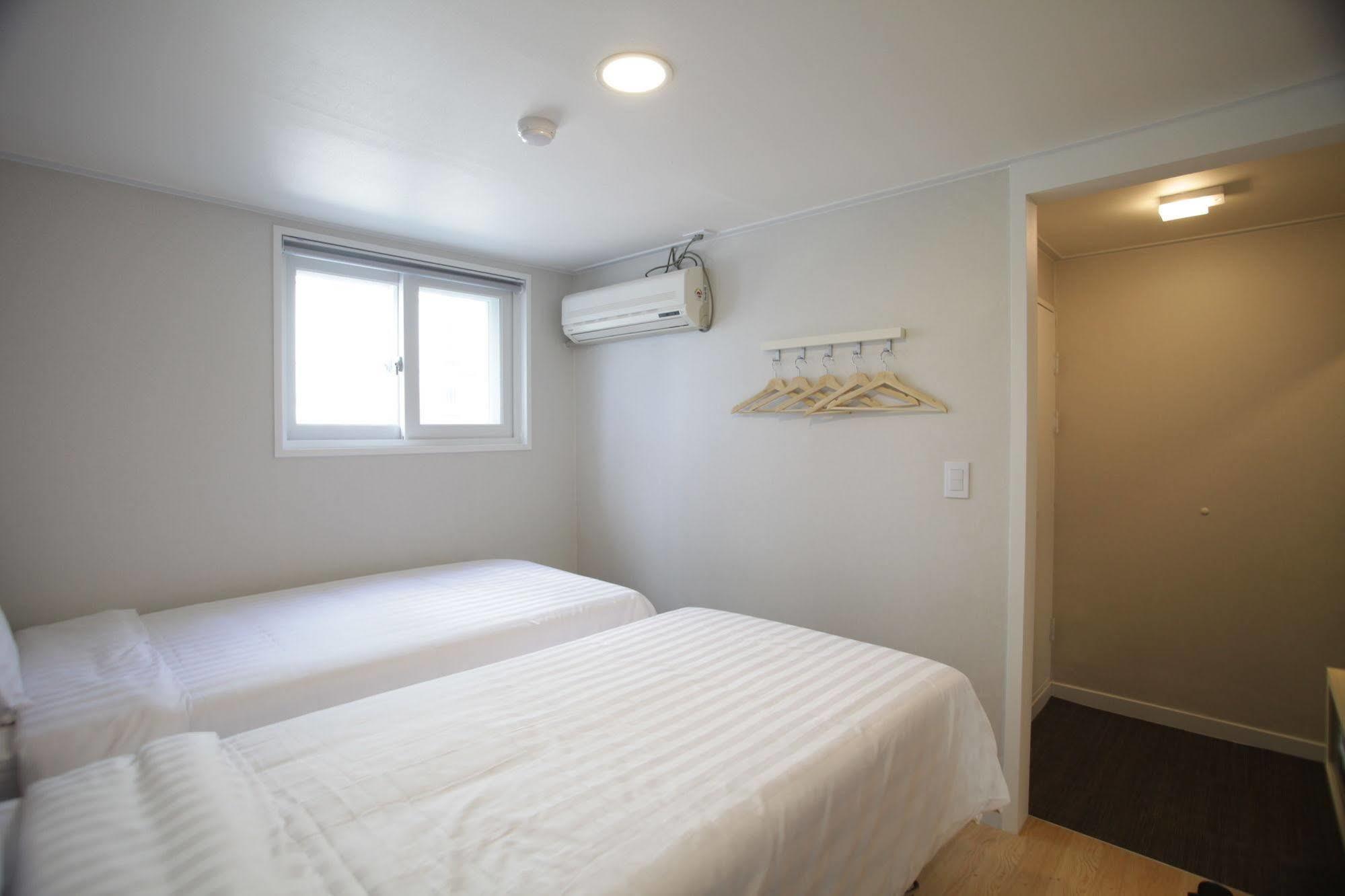 Hotel Sleepy Panda Streamwalk Seoul Jongno מראה חיצוני תמונה